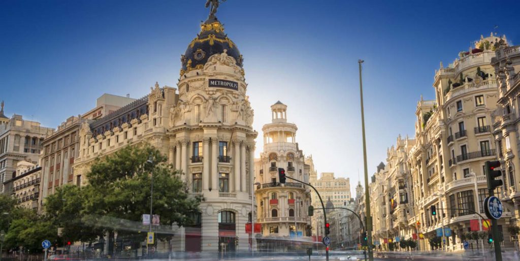 Envol vers Madrid : Trouvez des Vols à Bas Prix pour Atterrir en Espagne